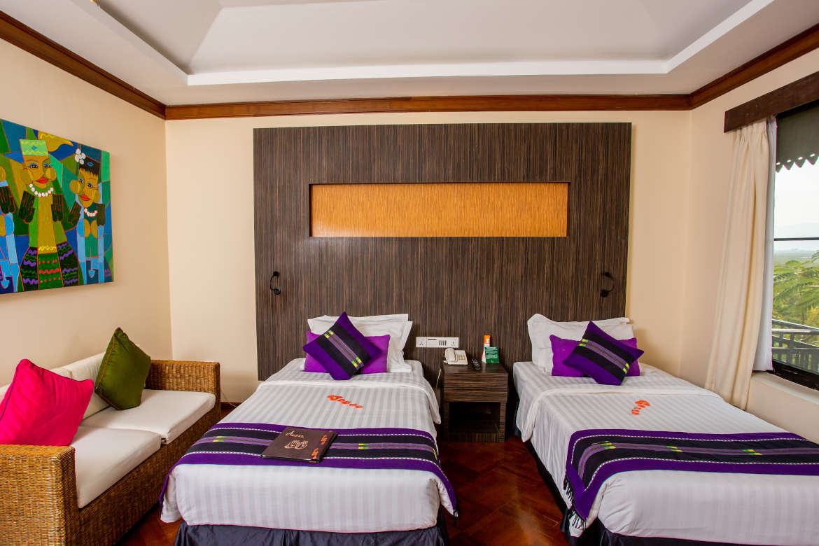 /images/room/amata-inle-resort-deluxe-room4.jpg