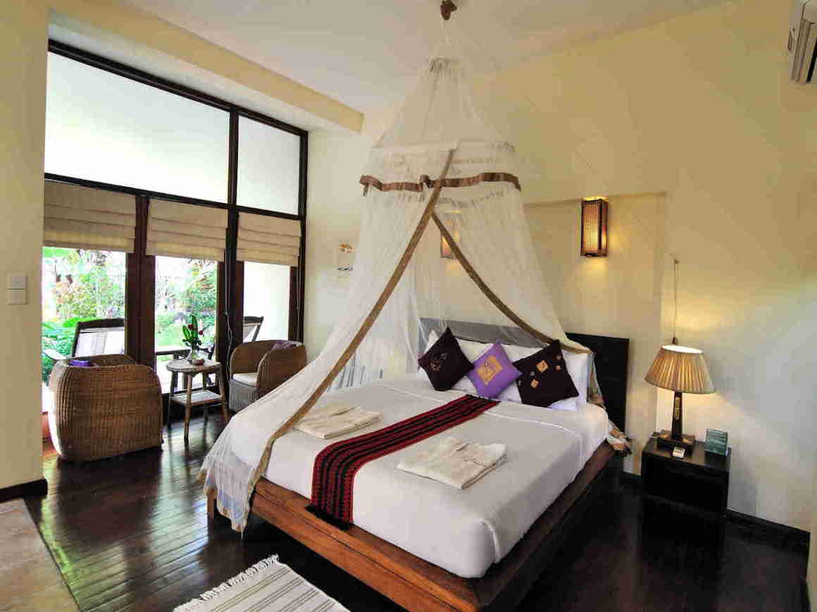 /images/room/amata-ngapali-resort-superior-room3.jpg